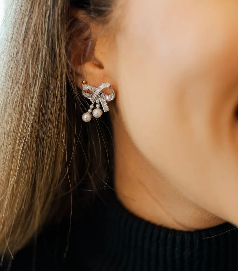 Mina Bow Studs Earrings