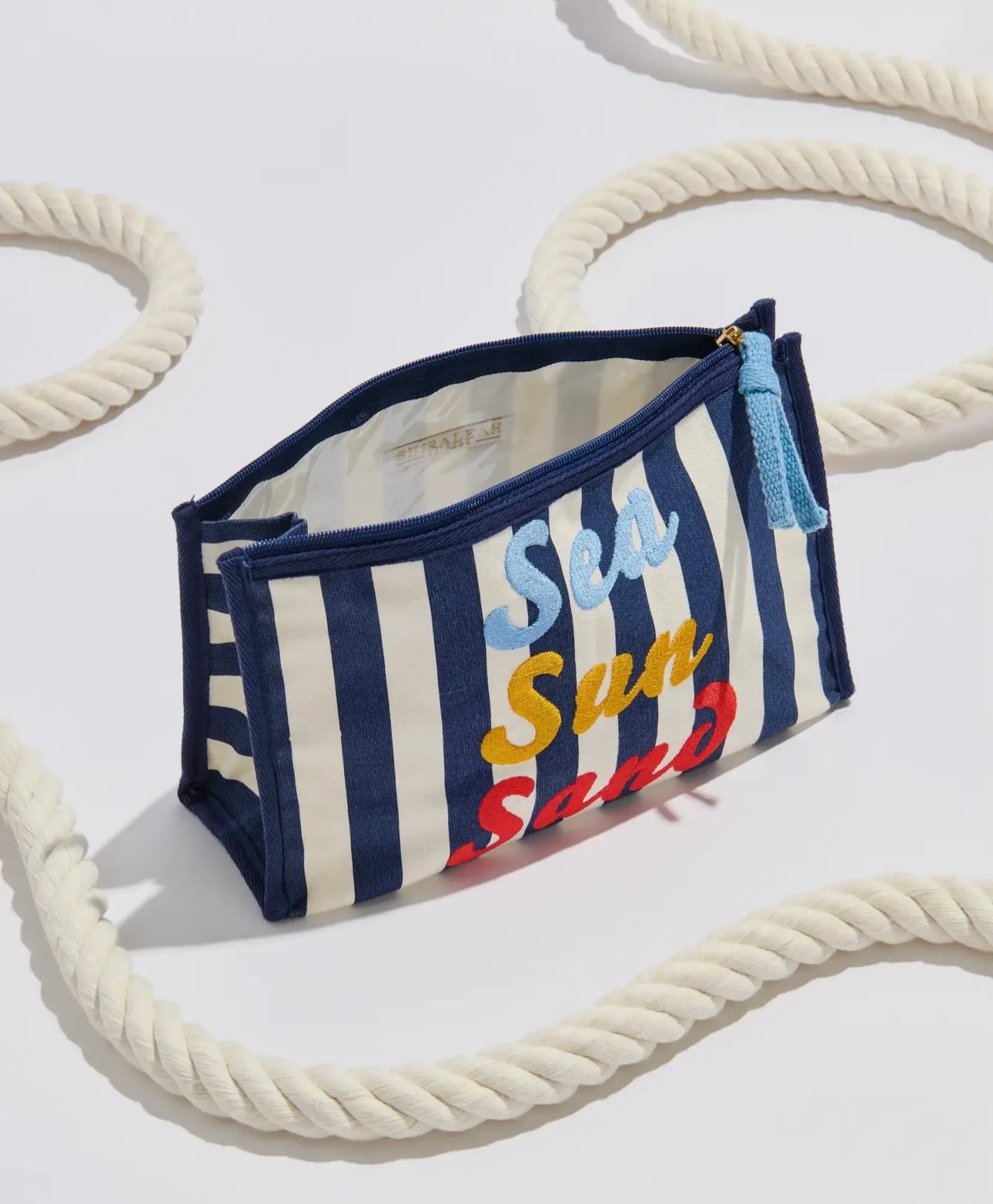 "Sea Sun Sand" Zip Pouch,Navy